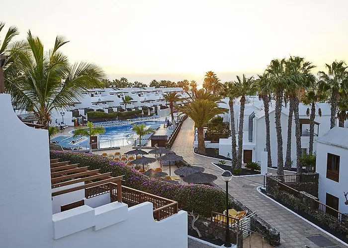 Flamingo 3*