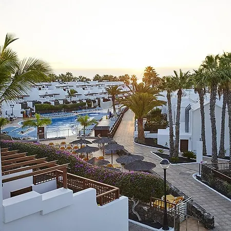Flamingo 3*